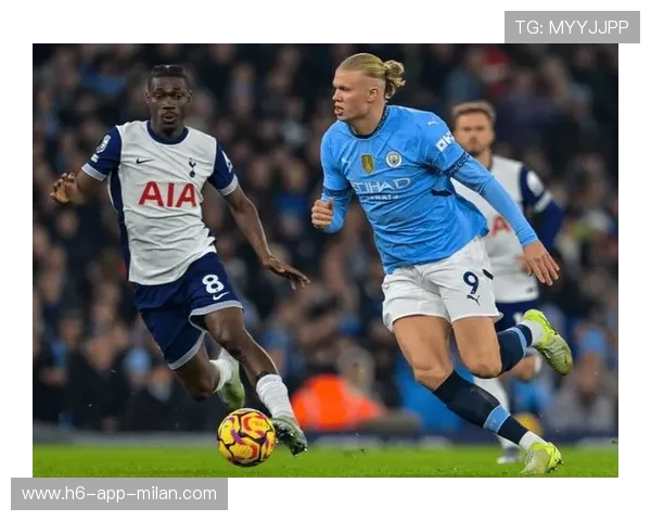 哈兰德强压后卫制造连续射门威胁