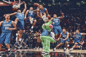 24小时城市体育空间试点营业 不眠城市多了“不睡的球场”